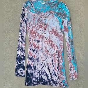 Hard Tail Henley 100% Rayon SMALL NWOT Tie Dye Button Detail
